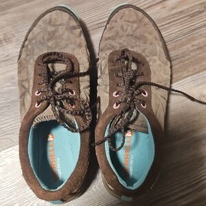 Merrell Brown Sneakers with Flexible Sole and Classic Design